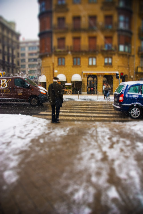 Tilt-shift