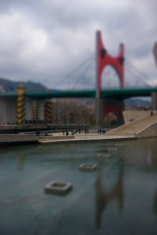 Tilt-shift
