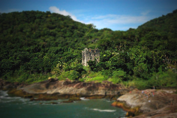 Tilt-shift