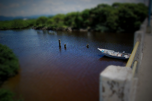 Tilt-shift