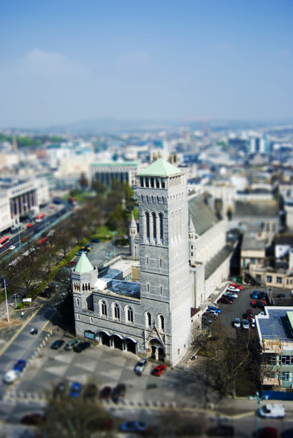 Tilt-shift