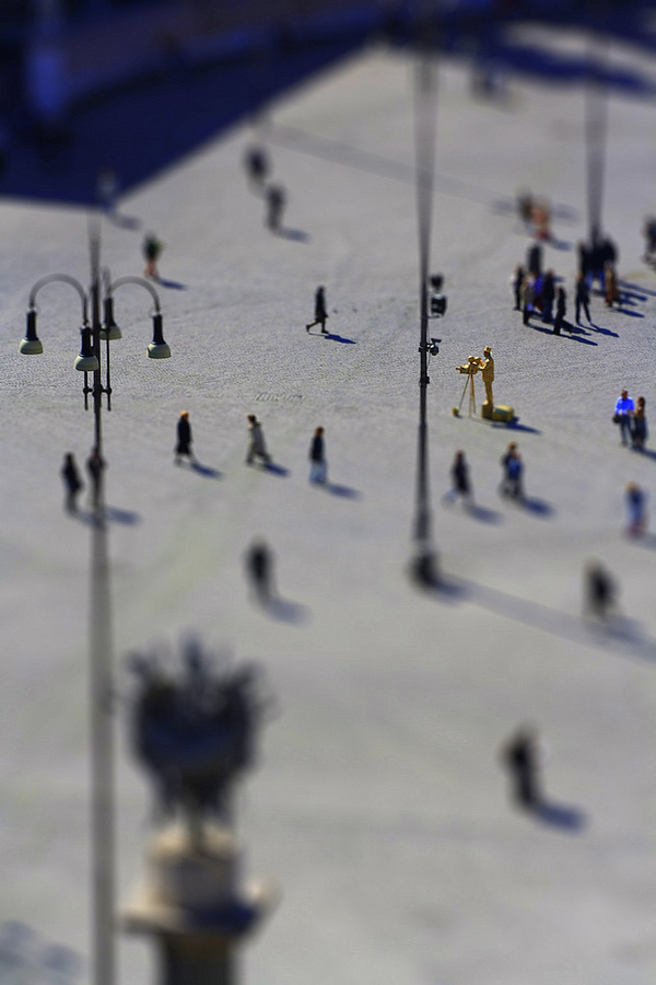 Tilt-shift