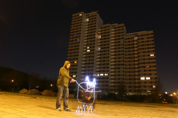 40+ Awesome Light Graffiti Pictures 14