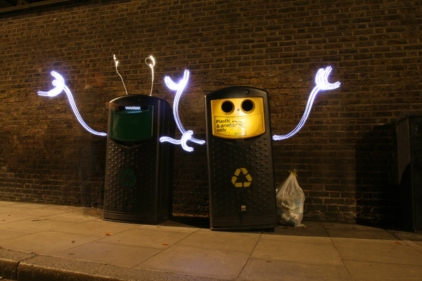 40+ Awesome Light Graffiti Pictures 18