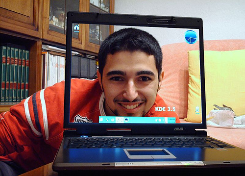 50 Awesome Transparent Screen Trick Photos 21