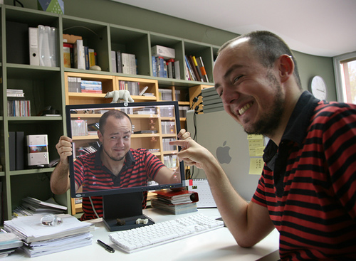 50 Awesome Transparent Screen Trick Photos 22