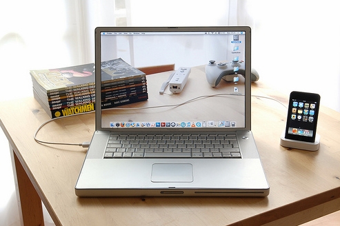 50 Awesome Transparent Screen Trick Photos 25