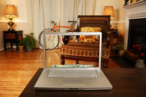 50 Awesome Transparent Screen Trick Photos 29
