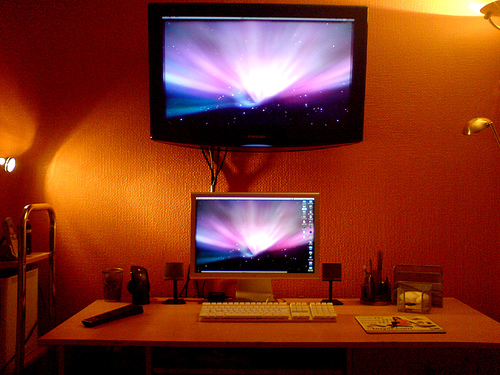 A Showcase of Beautiful Computer Workstations 5