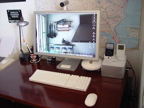 A Showcase of Beautiful Computer Workstations 7