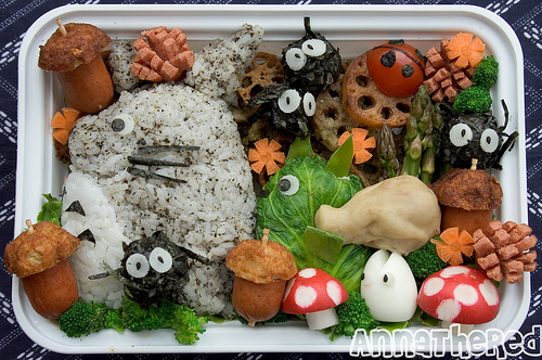 20+ Creative and Interesting Bento Box Art 15