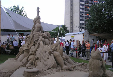 30 Wonderful Sand Sculptures You Love to Watch Closely