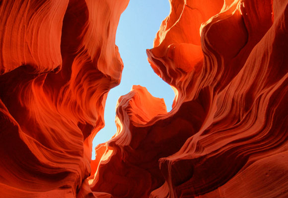 A Collection of 20 Beautiful Hi-resolution Free Desktop Wallpapers 8