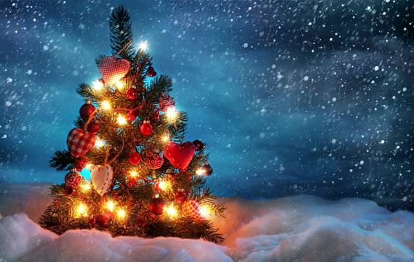 20 Mind-blowing Christmas Wallpapers to Decorate Your Desktop 3