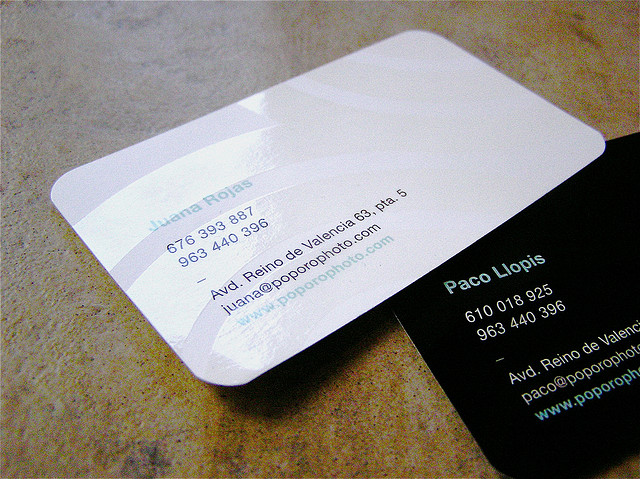 20 Clean White Business Cards for Inspiration 3