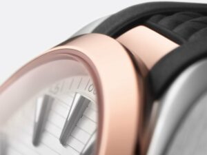 How unique product design and features makes omega seamaster aqua terra watch differentiates itself from other omega watches? 3