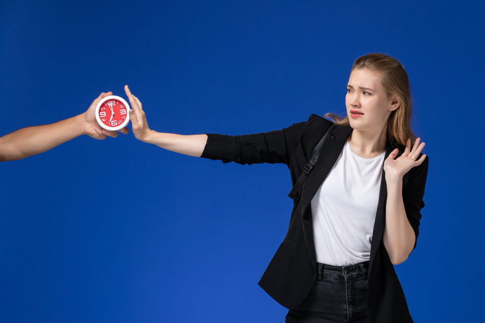 The Puzzle of Usability: What Escape Rooms Reveal About Masterful UX Design 2 Onboarding and First Impressions: The Critical First Five Minutes